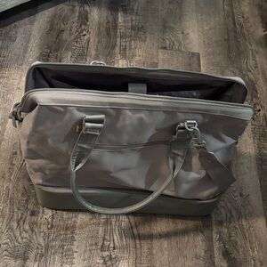 Beis Full Size Weekender Bag - Grey
